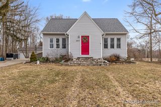 6914 Young Avenue Ne, Cannon Twp, MI 49341