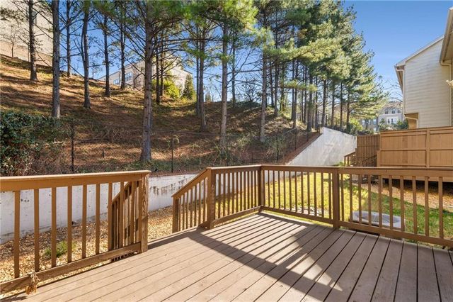 1040 Liberty NW Parkway, Atlanta, GA 30318