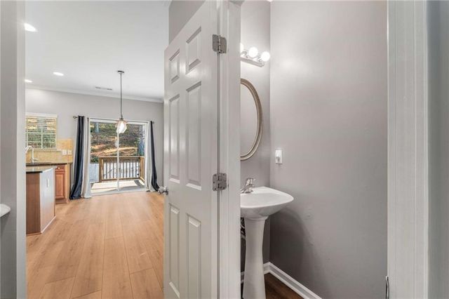 1040 Liberty NW Parkway, Atlanta, GA 30318