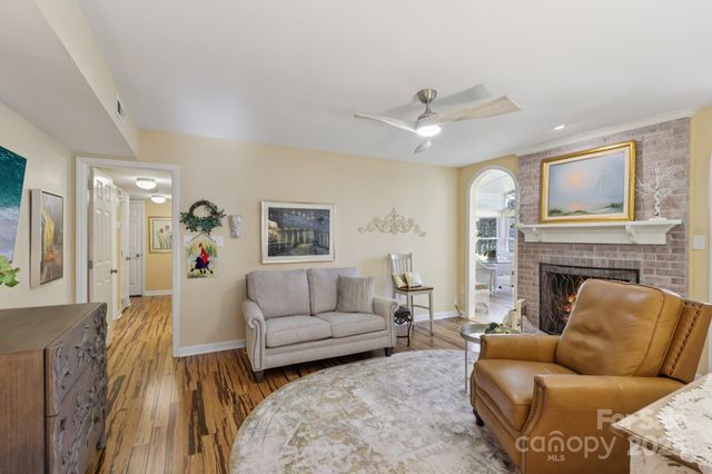 5721 Carmel Station Avenue, Charlotte, NC 28226