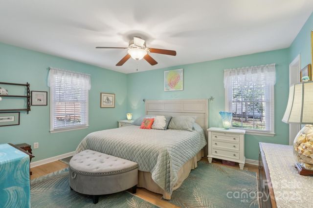 5721 Carmel Station Avenue, Charlotte, NC 28226