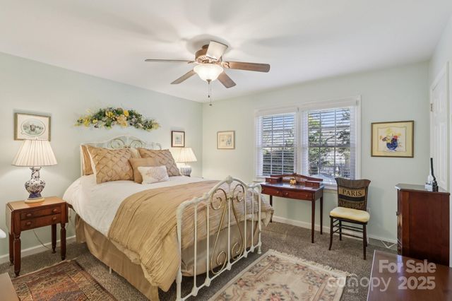 5721 Carmel Station Avenue, Charlotte, NC 28226