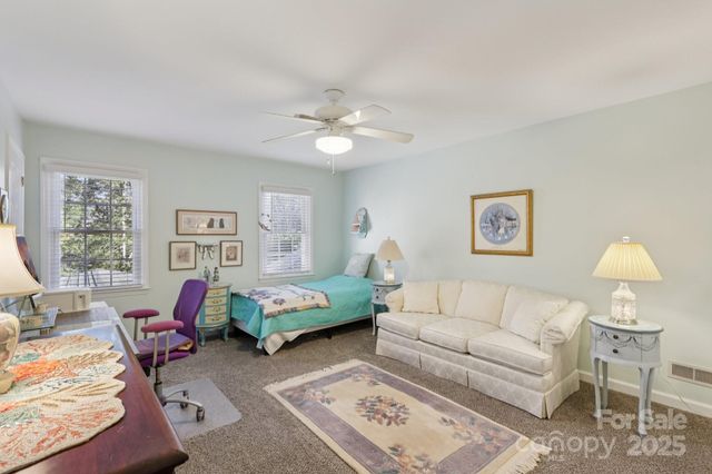 5721 Carmel Station Avenue, Charlotte, NC 28226