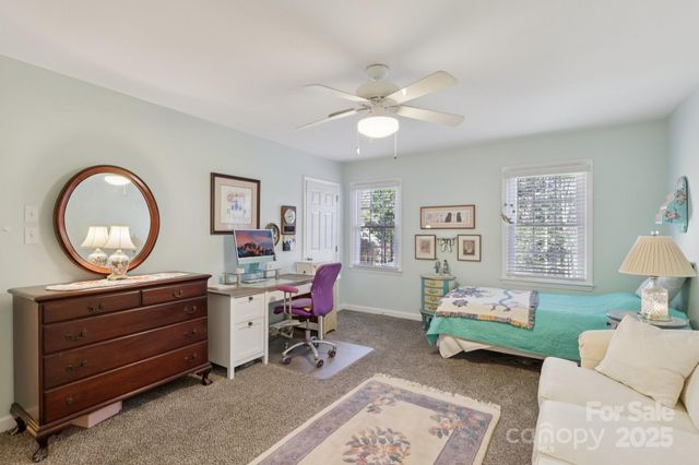 5721 Carmel Station Avenue, Charlotte, NC 28226