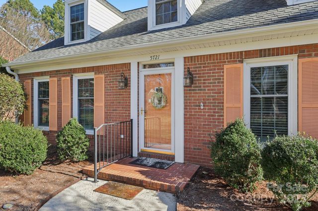5721 Carmel Station Avenue, Charlotte, NC 28226