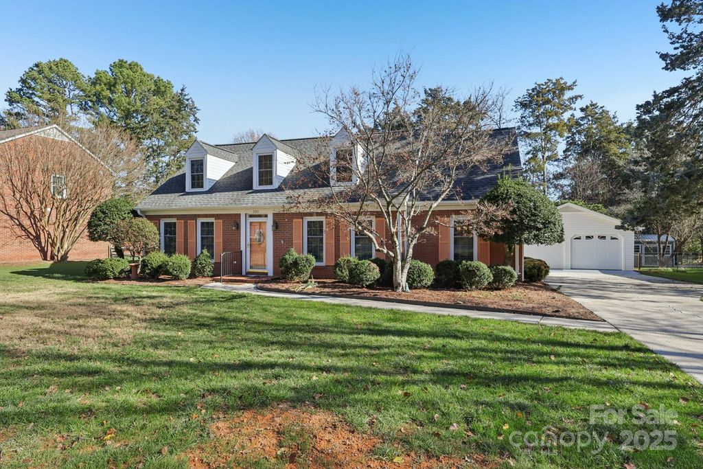 5721 Carmel Station Avenue, Charlotte, NC 28226