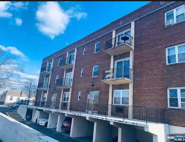 68 Main 4, Bogota, NJ 07603