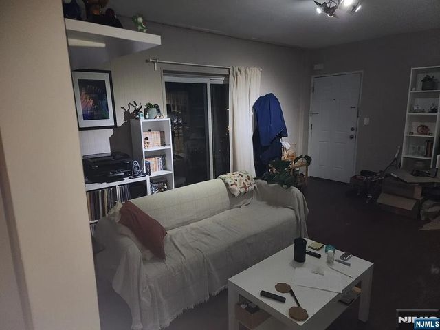 68 Main 4, Bogota, NJ 07603