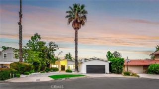 16127 Hartsook Street, Encino, CA 91436