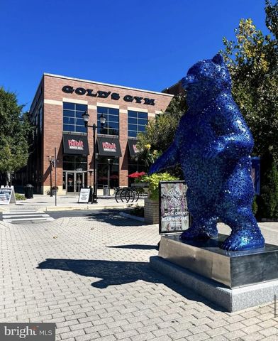 4316 EAST-WEST HWY, University Park, MD 20782