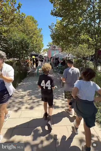 4316 EAST-WEST HWY, University Park, MD 20782