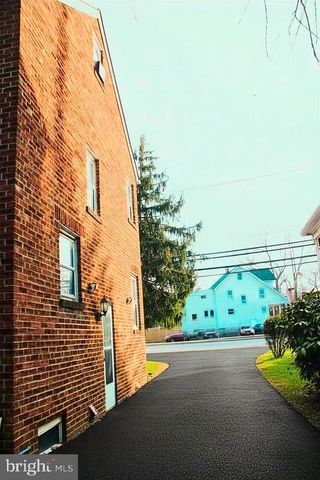 4316 EAST-WEST HWY, Hyattsville, MD 20782