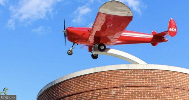 4316 EAST-WEST HWY, University Park, MD 20782