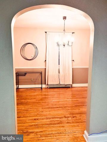 4316 EAST-WEST HWY, Hyattsville, MD 20782