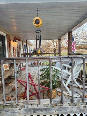 1039 Old Columbia Rd, SW, Chapel Hill, TN 37034