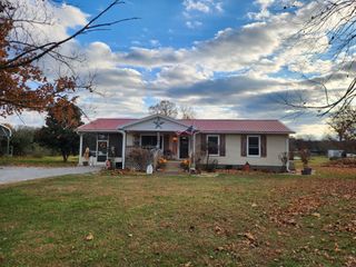 1039 Old Columbia Rd, SW, Chapel Hill, TN 37034