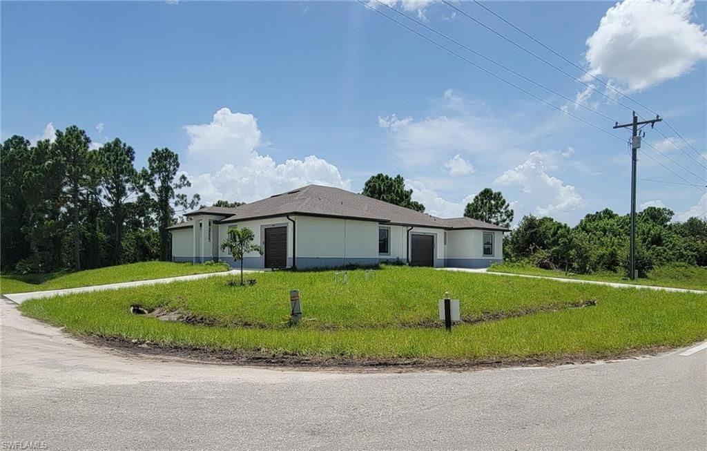 884-886 Milwaukee BLVD, LEHIGH ACRES, FL 33974 — exterior