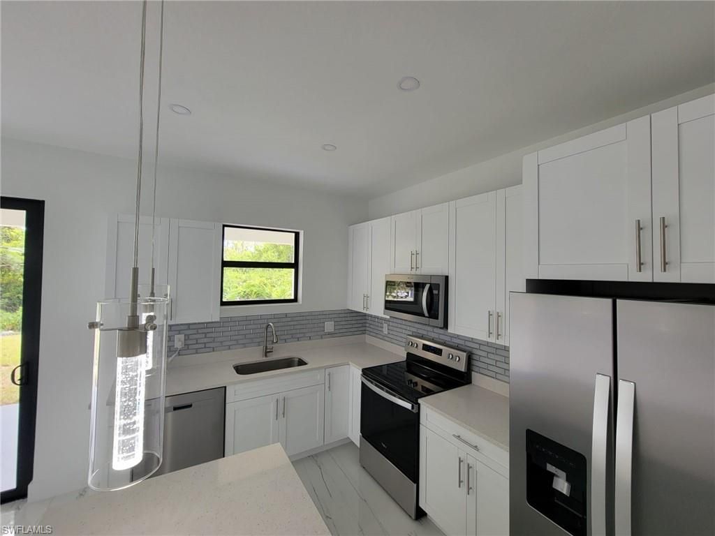 884-886 Milwaukee BLVD, LEHIGH ACRES, FL 33974 — photo 4