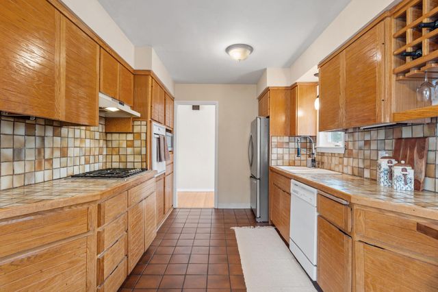 8806 Minnetonka Boulevard, Saint Louis Park, MN 55426