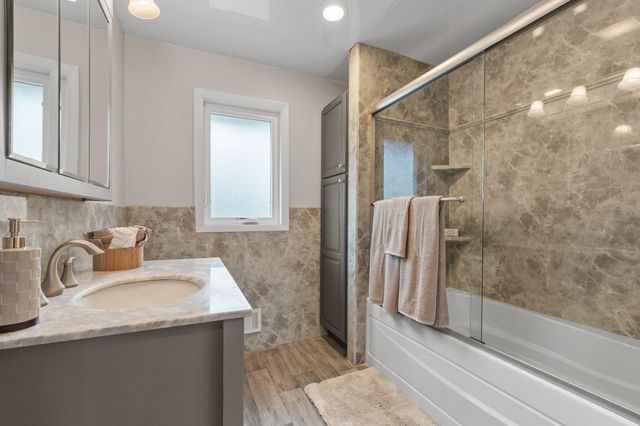 8806 Minnetonka Boulevard, Saint Louis Park, MN 55426