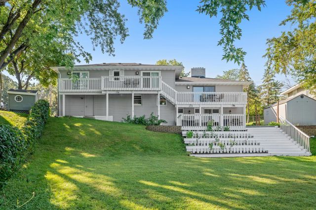 8806 Minnetonka Boulevard, Saint Louis Park, MN 55426