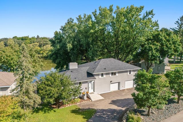8806 Minnetonka Boulevard, Saint Louis Park, MN 55426
