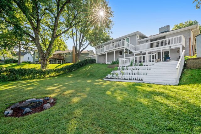 8806 Minnetonka Boulevard, Saint Louis Park, MN 55426