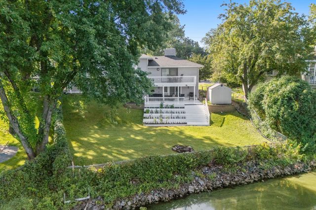 8806 Minnetonka Boulevard, Saint Louis Park, MN 55426