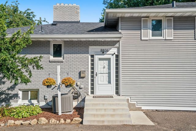8806 Minnetonka Boulevard, Saint Louis Park, MN 55426