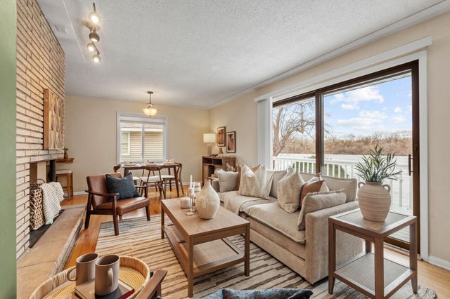 8806 Minnetonka Boulevard, Saint Louis Park, MN 55426