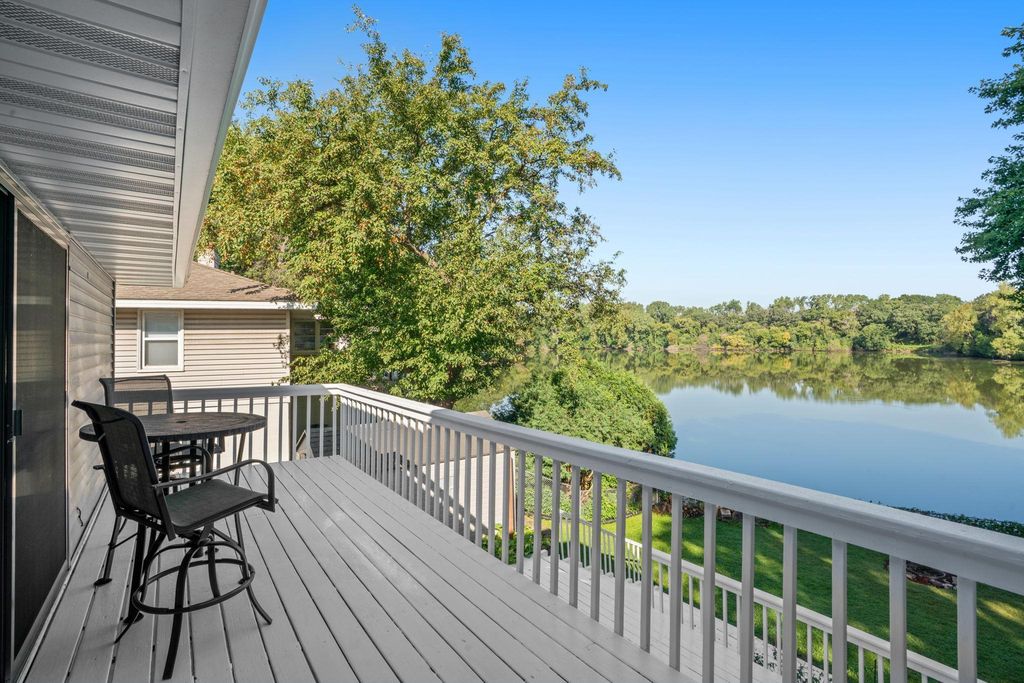 8806 Minnetonka Boulevard, Saint Louis Park, MN 55426