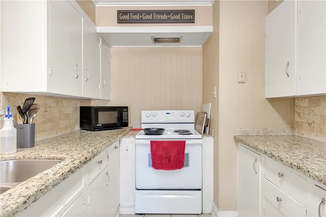 520 Helena Street, Bryan, TX 77801