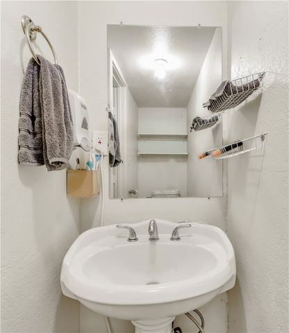 520 Helena Street, Bryan, TX 77801