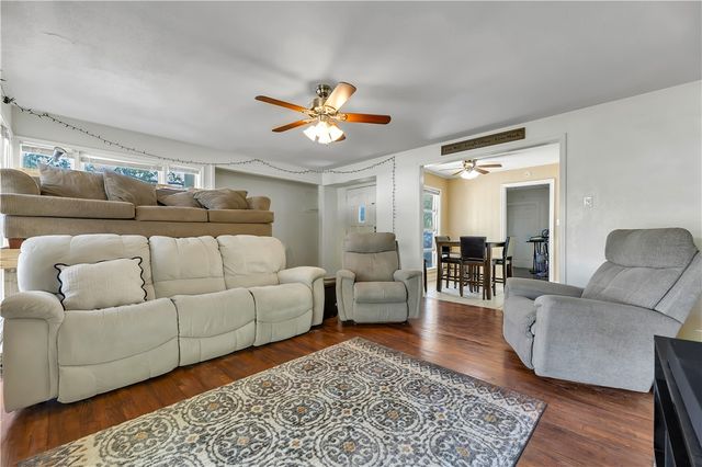 520 Helena Street, Bryan, TX 77801