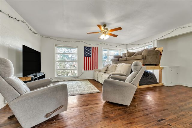 520 Helena Street, Bryan, TX 77801