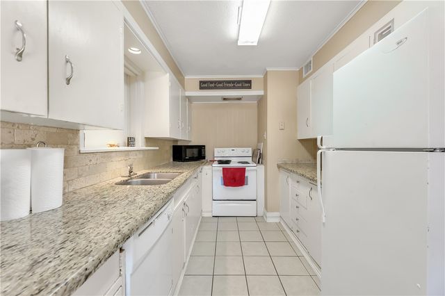 520 Helena Street, Bryan, TX 77801