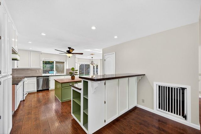 2836 Clemson Dr, Cameron Park, CA 95682