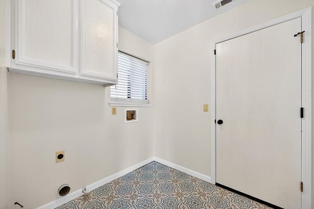 2836 Clemson Dr, Cameron Park, CA 95682