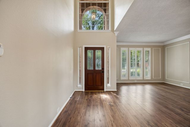 2623 Garden Ridge Lane, Arlington, TX 76006