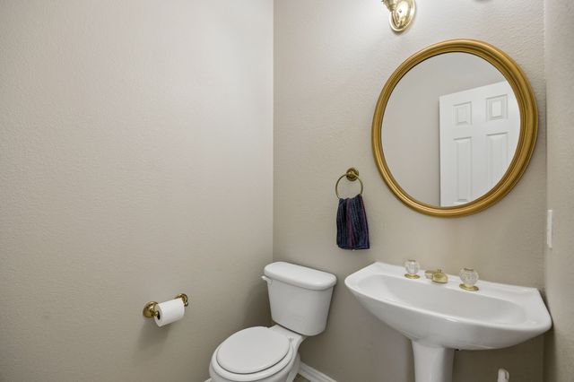 2623 Garden Ridge Lane, Arlington, TX 76006