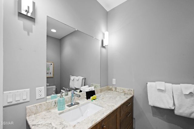 732 Beanstalk Road, Gatlinburg, TN 37738