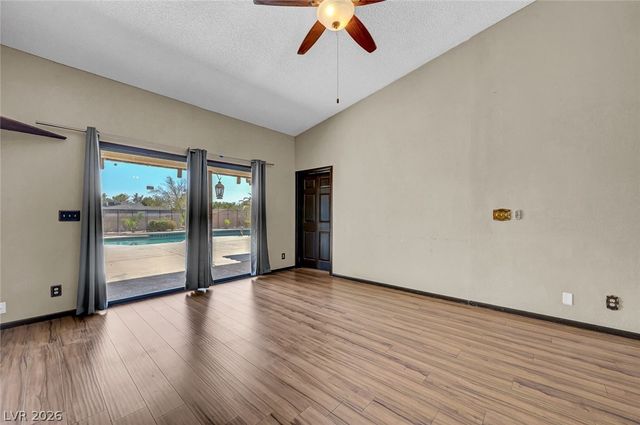 6975 Obannon Drive, Las Vegas, NV 89117