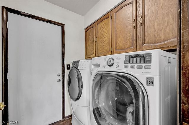 6975 Obannon Drive, Las Vegas, NV 89117