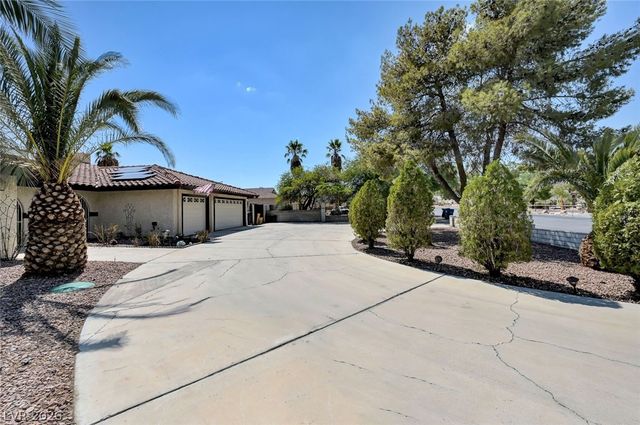 6975 Obannon Drive, Las Vegas, NV 89117