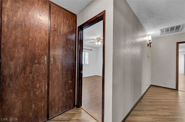 6975 Obannon Drive, Las Vegas, NV 89117