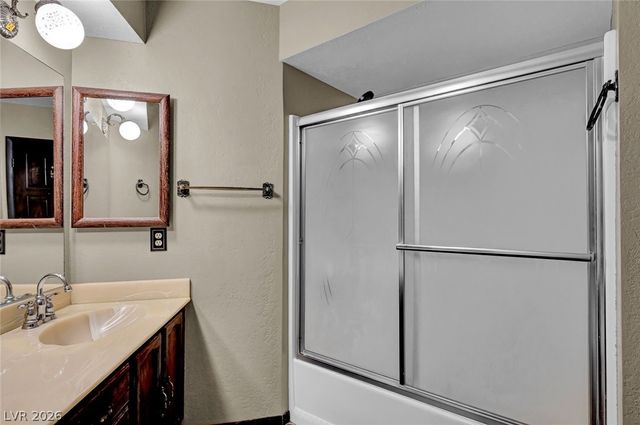 6975 Obannon Drive, Las Vegas, NV 89117