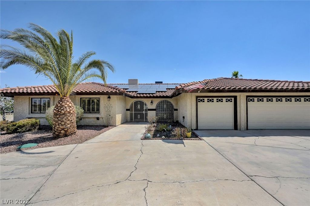 6975 Obannon Drive, Las Vegas, NV 89117