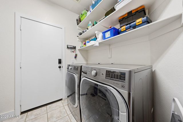 2153 E KEMPTON Road, Chandler, AZ 85225