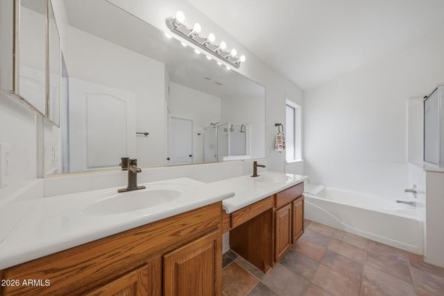 2153 E KEMPTON Road, Chandler, AZ 85225