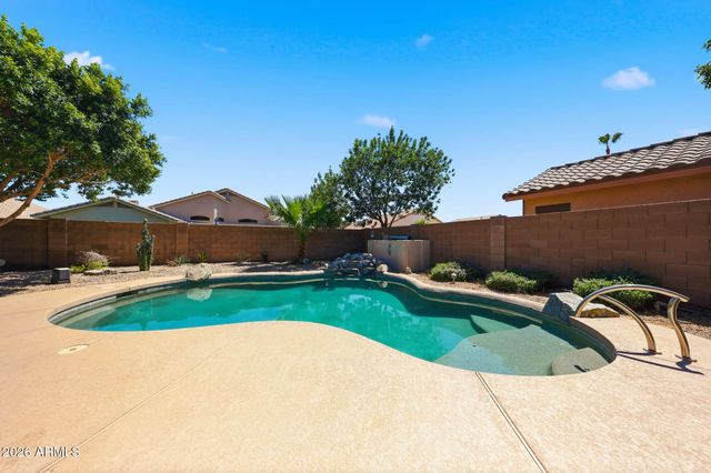 2153 E KEMPTON Road, Chandler, AZ 85225